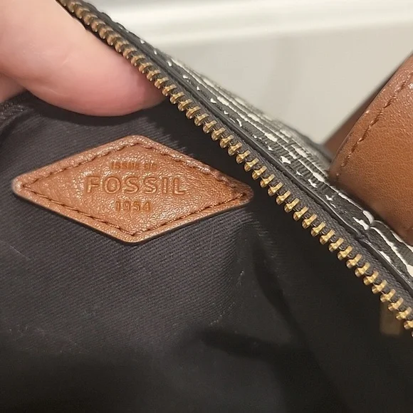 Fossil Vegan Leather Handbag Black Dotted Tote - Picture 4 of 11